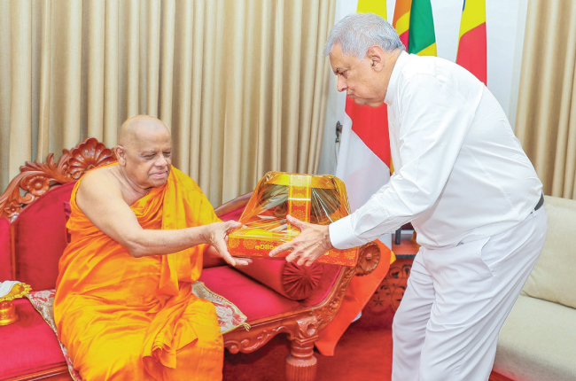 President Ranil Wickremesinghe with the Mahanayake of the Asgiriya Chapter Most Ven. Warakagoda Gnanarathana Thera. 