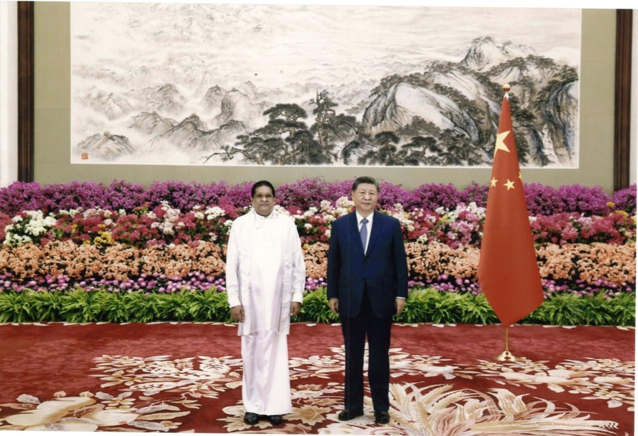 Ambassador MajinthaJayesinghe Presents Credentials to President Xi Jinping